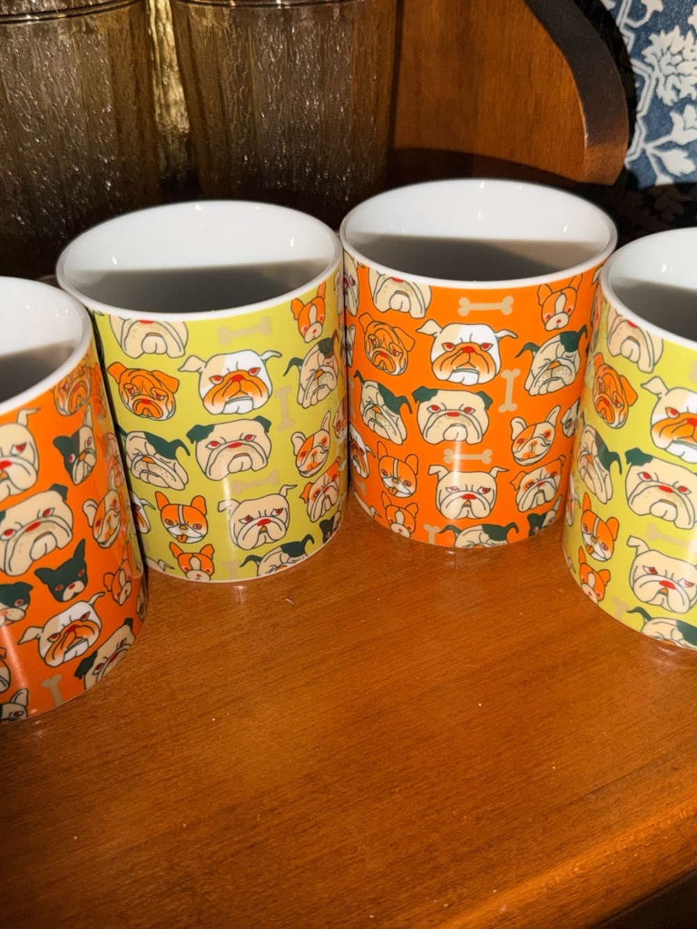 Set of 4 Jewel Japan Bulldog Pattern Ceramic Mugs